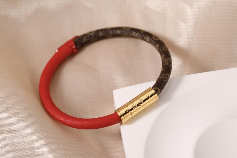 LV Bracelets 107